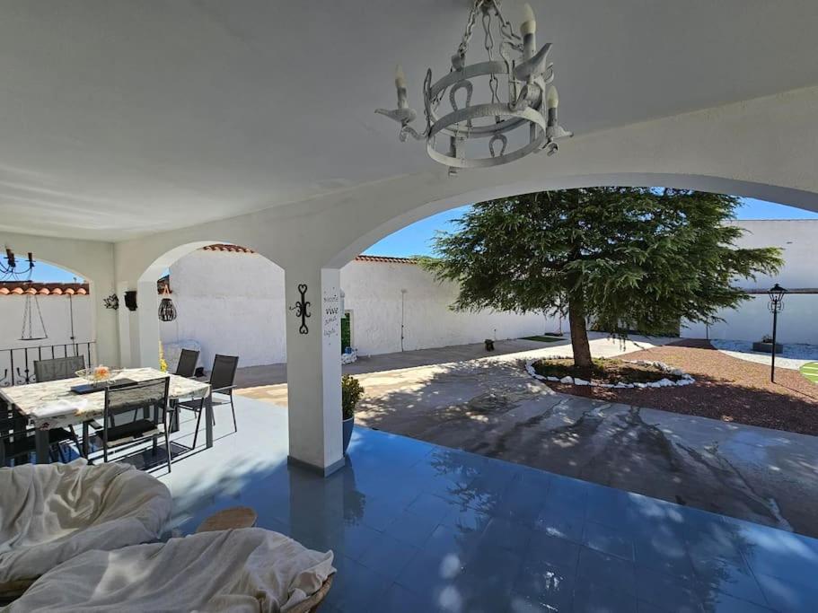 Willa La Casa Del Arbol Fuentiduena de Tajo Zewnętrze zdjęcie